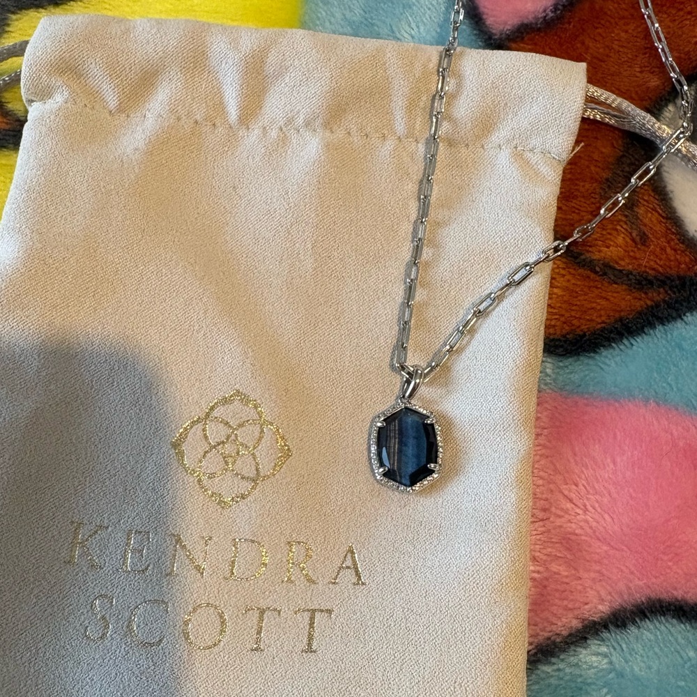 Kendra Scott Daphne Silver Pave Necklace in Navy Tiger’s Eye
